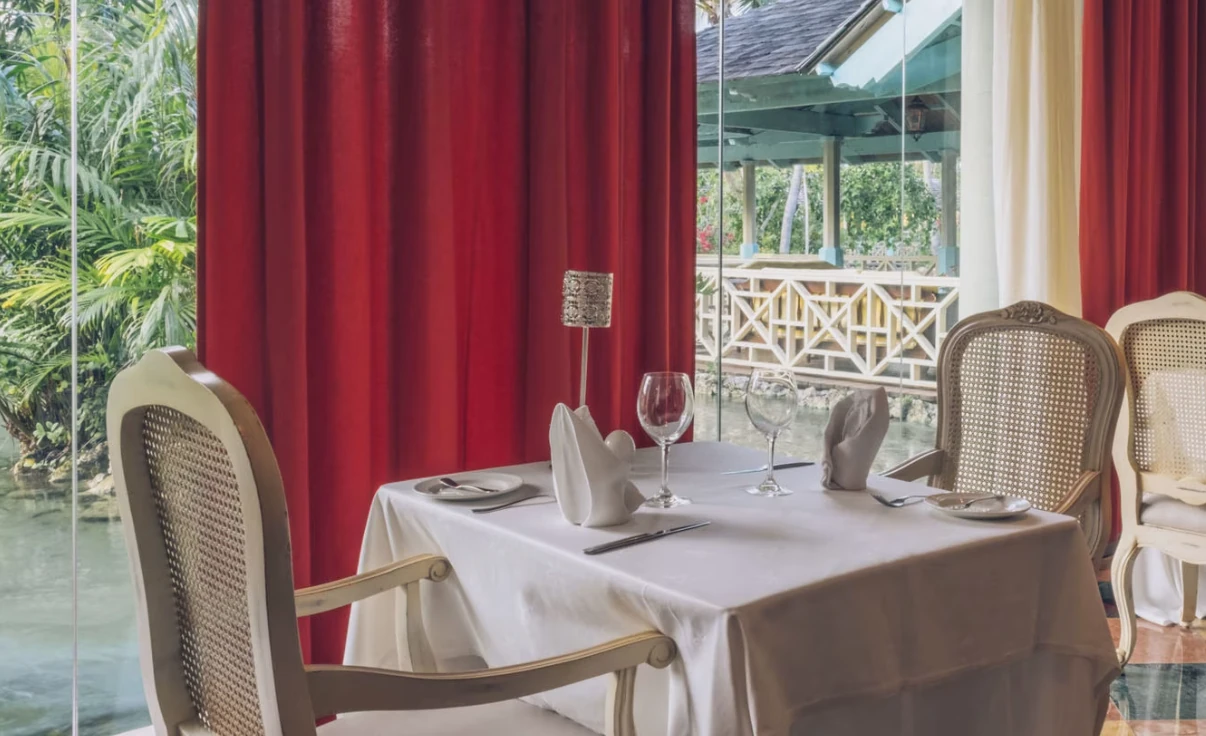 Iberostar Selection Bávaro Suites · restaurant avec vue sur la terrasse