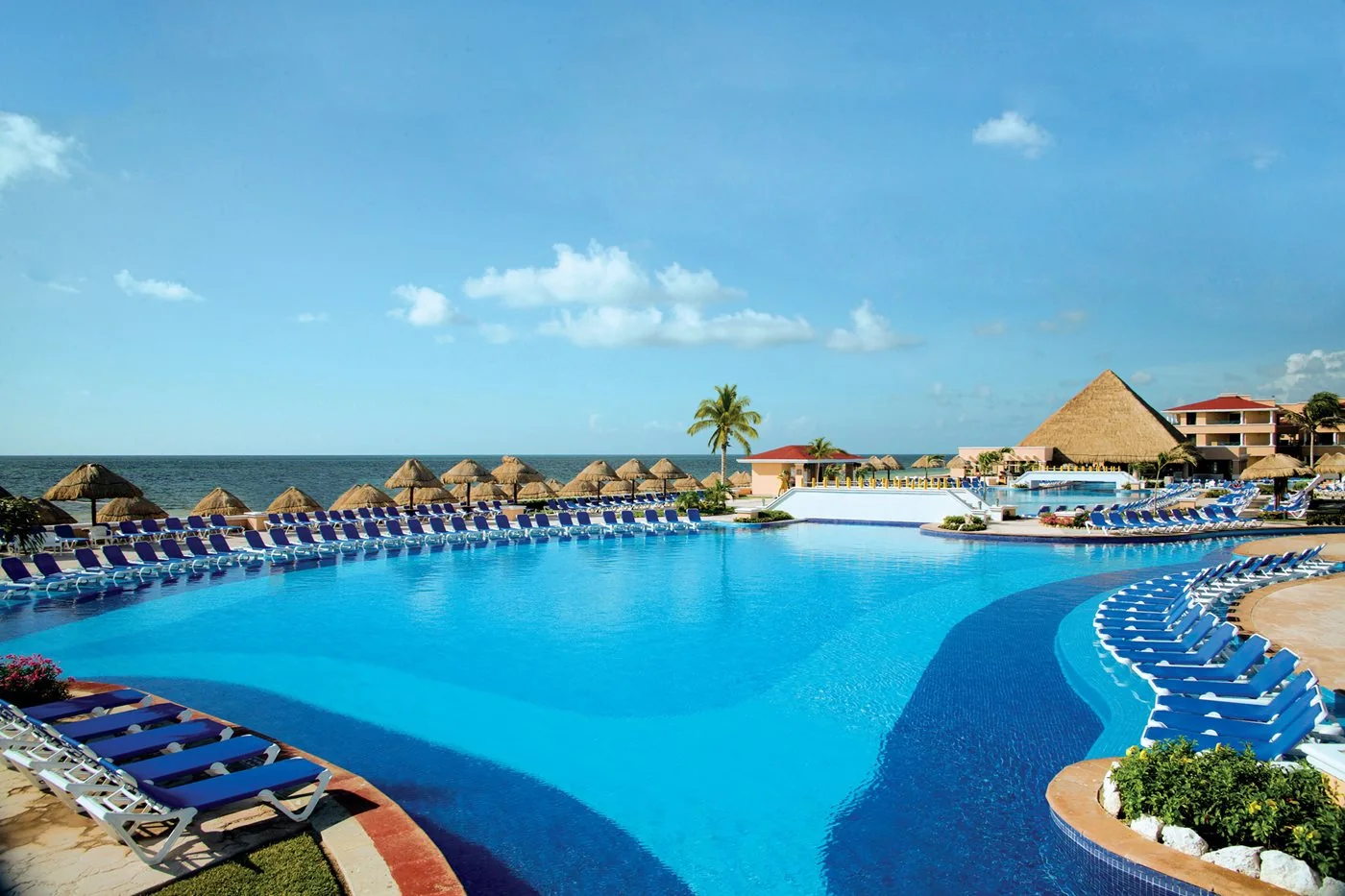 Moon Palace Cancun · la piscine et le bord de mer